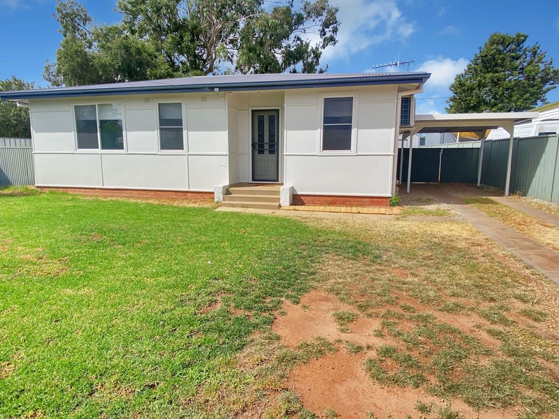 4 Hickory Street, Leeton, NSW 2705 House for Sale