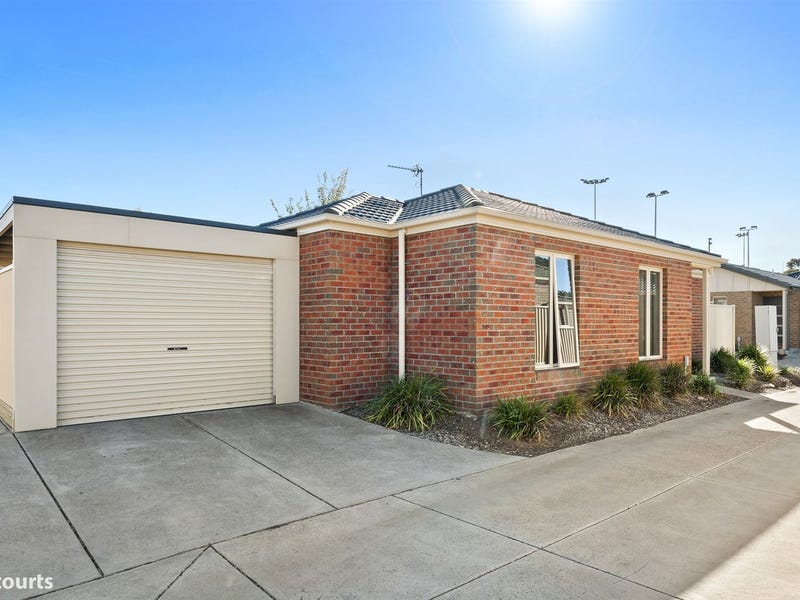 3/261 Albert Street, Sebastopol, Vic 3356 Property Details