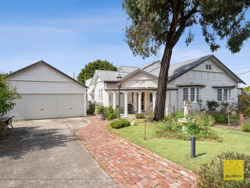 9 South Valley Road, Highton, Vic 3216 Property Details