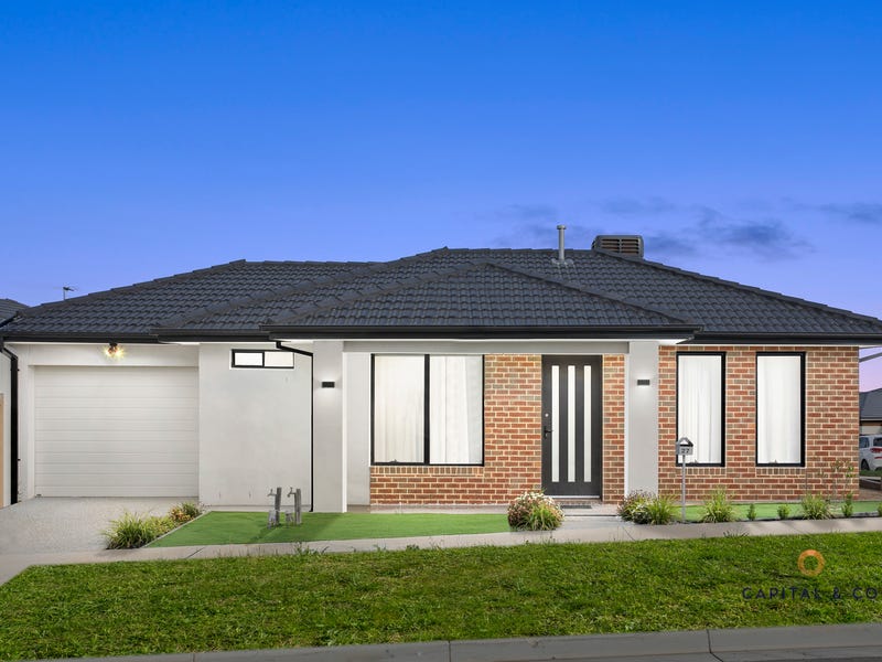 27 Potter Circuit, Mickleham, Vic 3064 Property Details