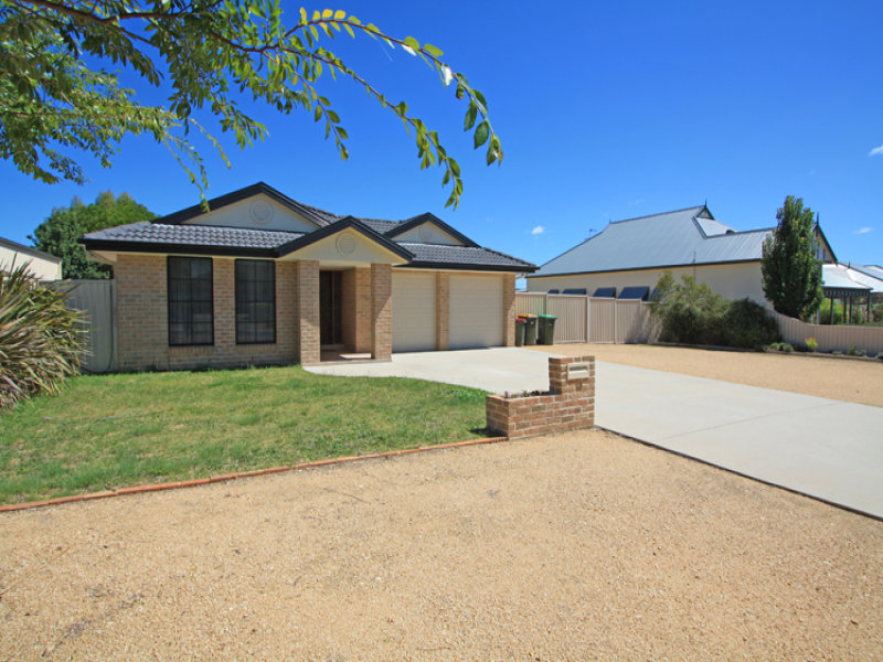 10 Eyre Street, Bungendore, NSW 2621 Property Details