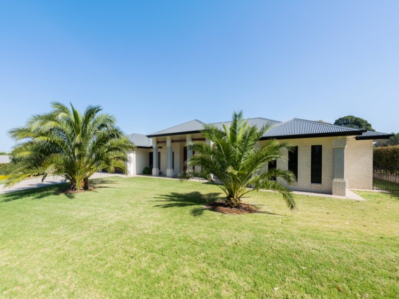 14 Mclachlan Drive, Highfields, QLD 4352