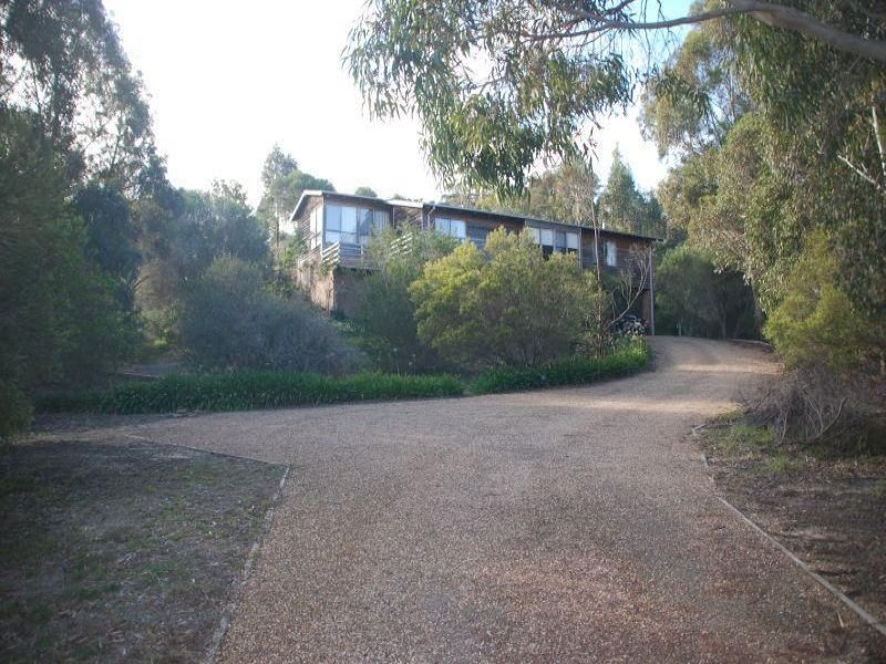 10 Kingscote Drive, Metung, Vic 3904 Property Details