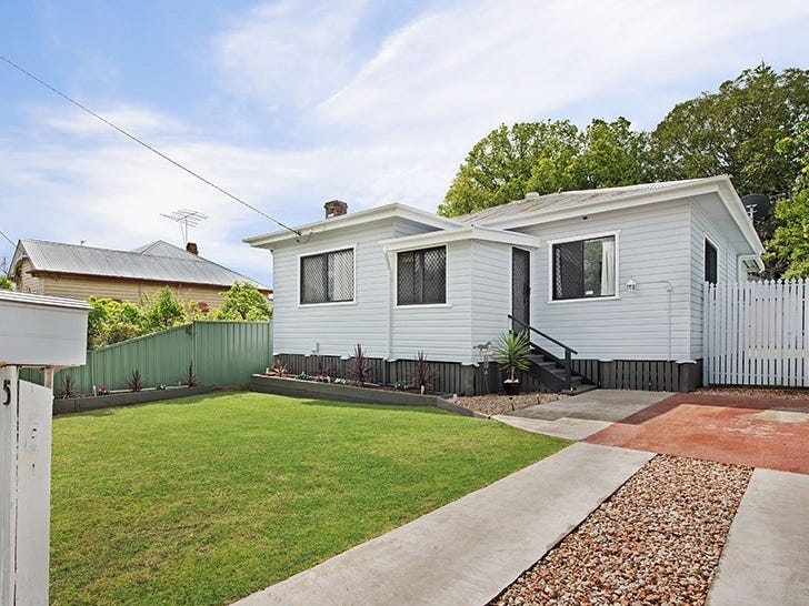 5 Chamberlain Street, North Toowoomba, Qld 4350