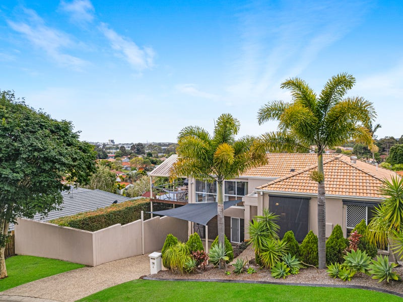 4 Suffolk Place, Mudgeeraba, Qld 4213 Property Details