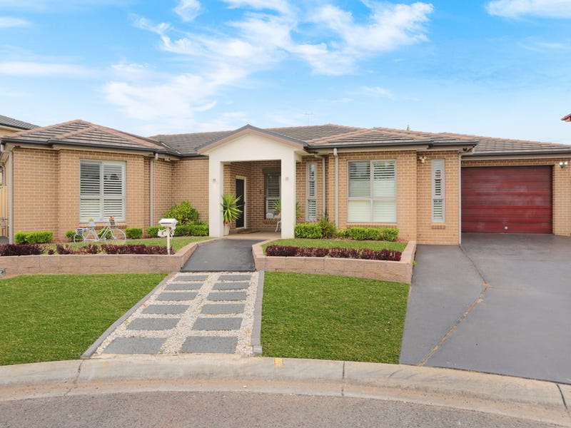 4 Hassarati Place, Casula, NSW 2170 - realestate.com.au