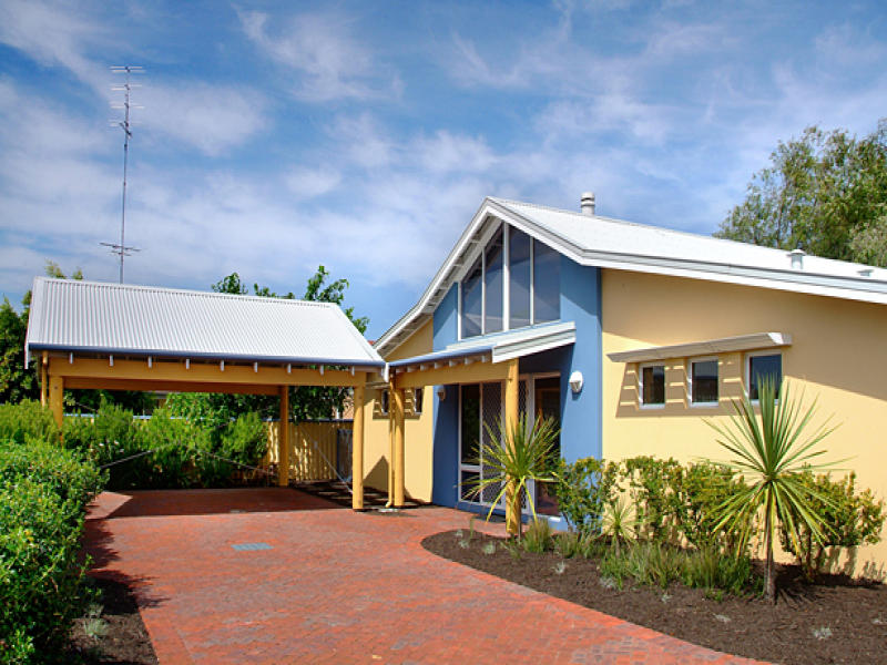 1/244A Bussell Hwy, Busselton, WA 6280 Property Details