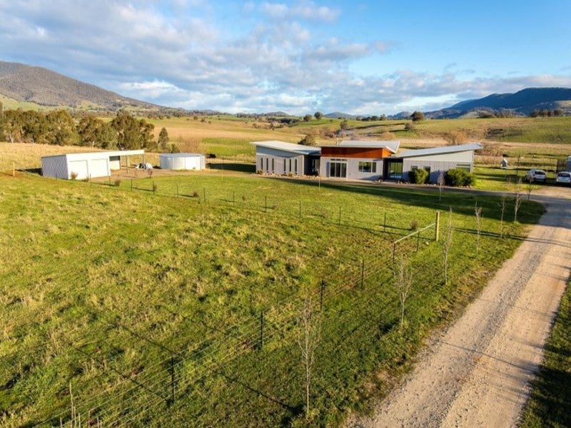 182 Ben Valley Lane, Yackandandah, Vic 3749 Property Details