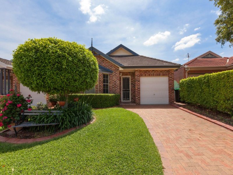 8 Eildon Court, Wattle Grove, NSW 2173