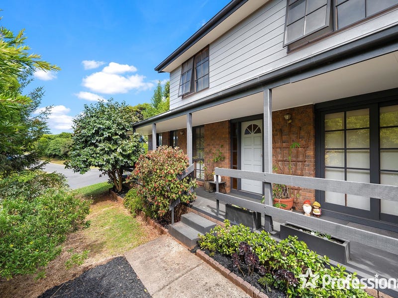 5 Churchill Drive, Mooroolbark, Vic 3138 House for Sale realestate