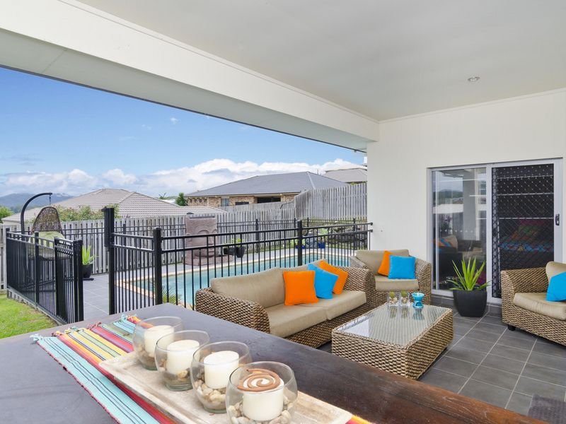 45 Angourie Cres, Pacific Pines, QLD 4211