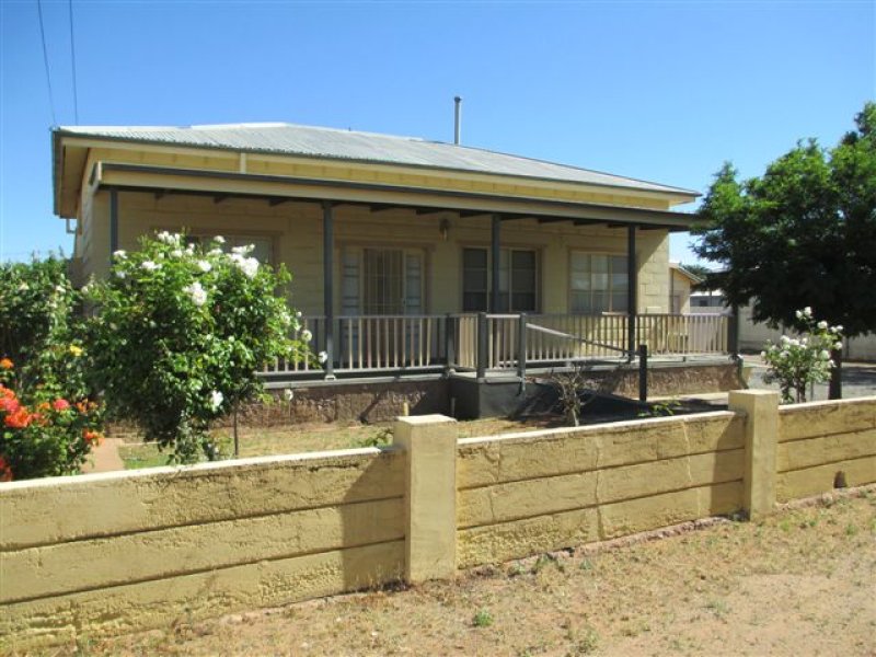 38 Cummins Street, Broken Hill, NSW 2880