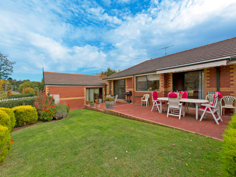 82 Inglis Road, Berwick, VIC 3806