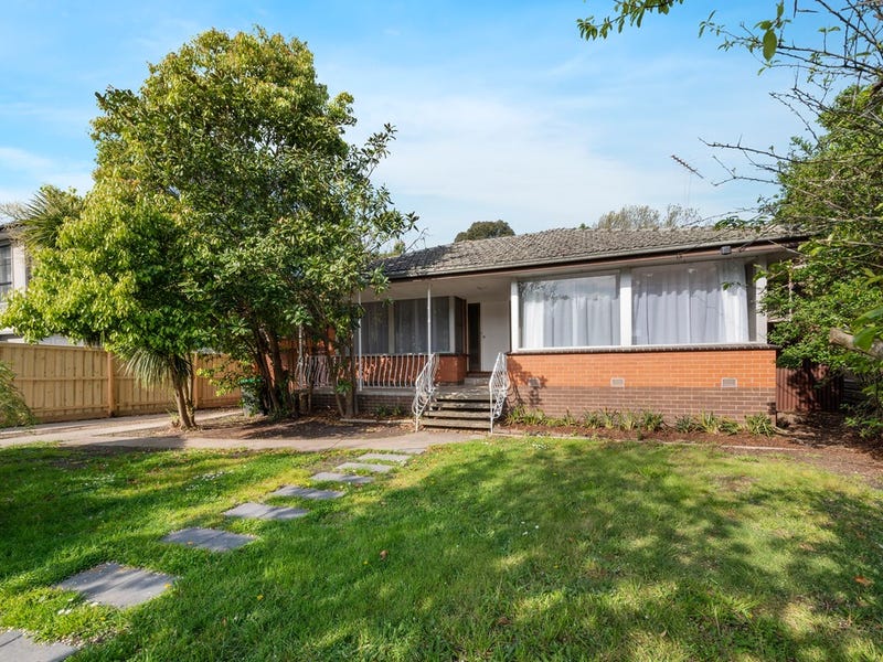 24 Arawata Drive, Doncaster East, VIC 3109