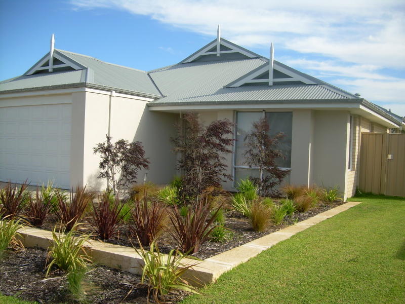 20 Robinhood Road, Dalyellup, WA 6230 Property Details