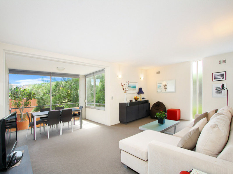 25/18 Carr Street, Waverton, NSW 2060 - Property Details