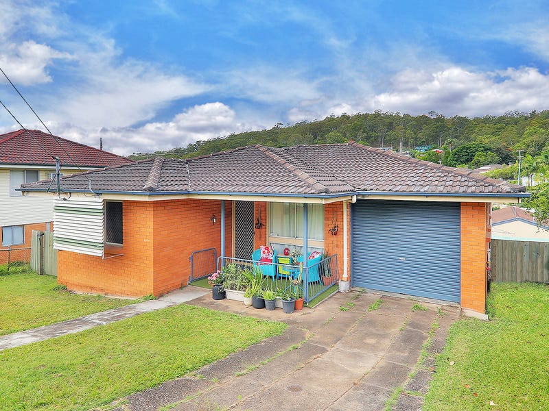 135 Fegen Drive, Moorooka, QLD 4105