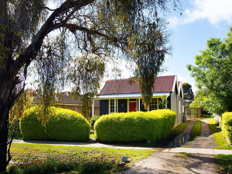 95 Johnstone Street, Castlemaine, Vic 3450 Property Details