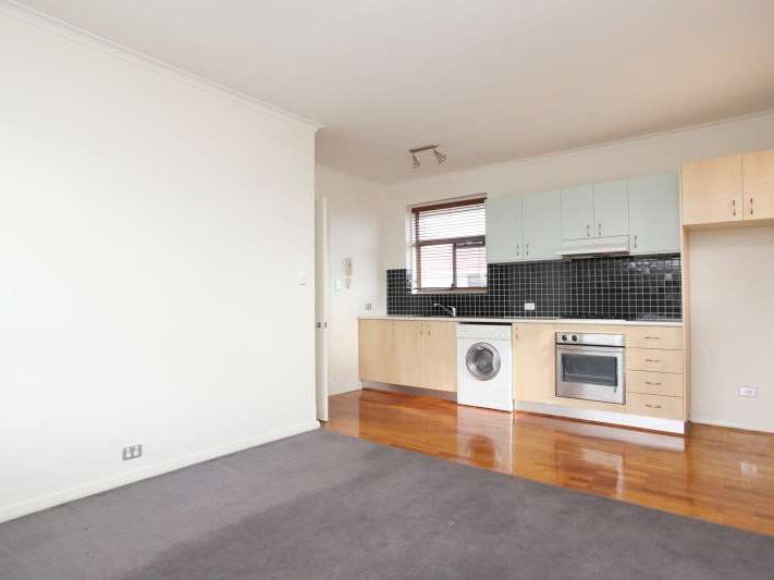 13/14 Hutton Street, Thornbury, VIC 3071