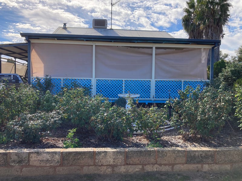 28 Johnston Street, Wyalkatchem, WA 6485 House for Sale realestate