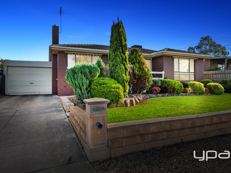 4 Harvey Street, Darley, Vic 3340 House for Sale