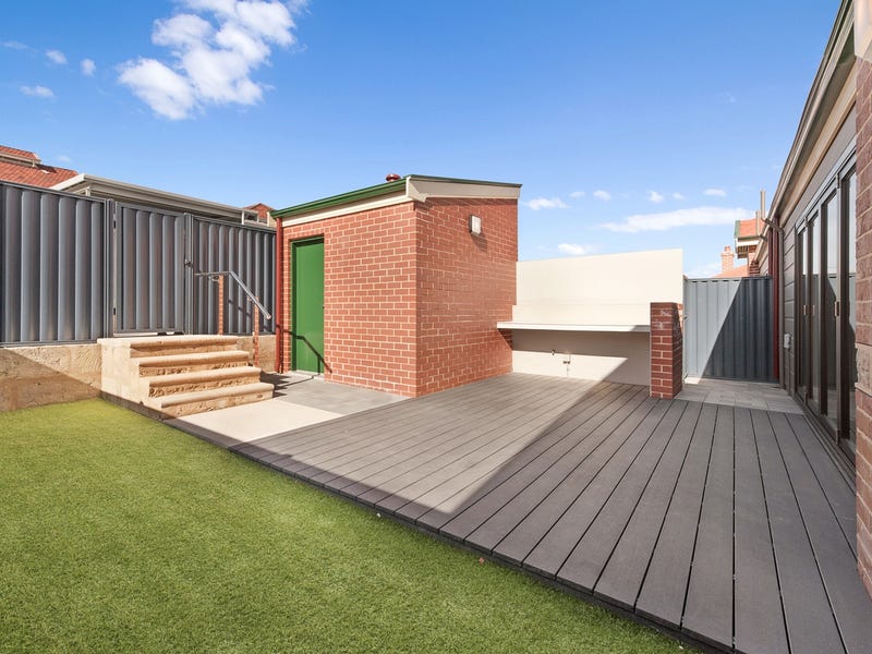 8/2 Burt Street, Fremantle, WA 6160 Property Details