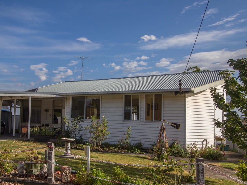 16 Mount Gambier Road, Casterton, Vic 3311 Property Details