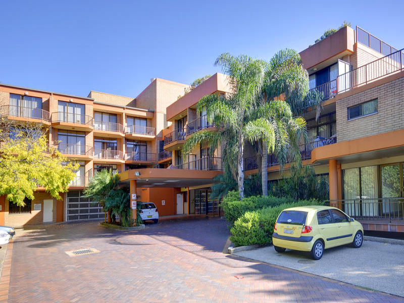 13/7579 Jersey Street, Hornsby, NSW 2077 Property Details