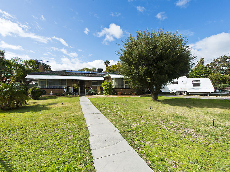 8 Hamilton Road, High WA 6057