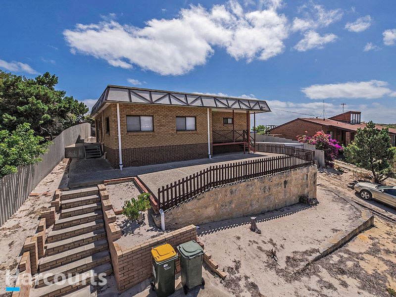 18 Lefroy Road Yanchep WA 6035 House for Sale