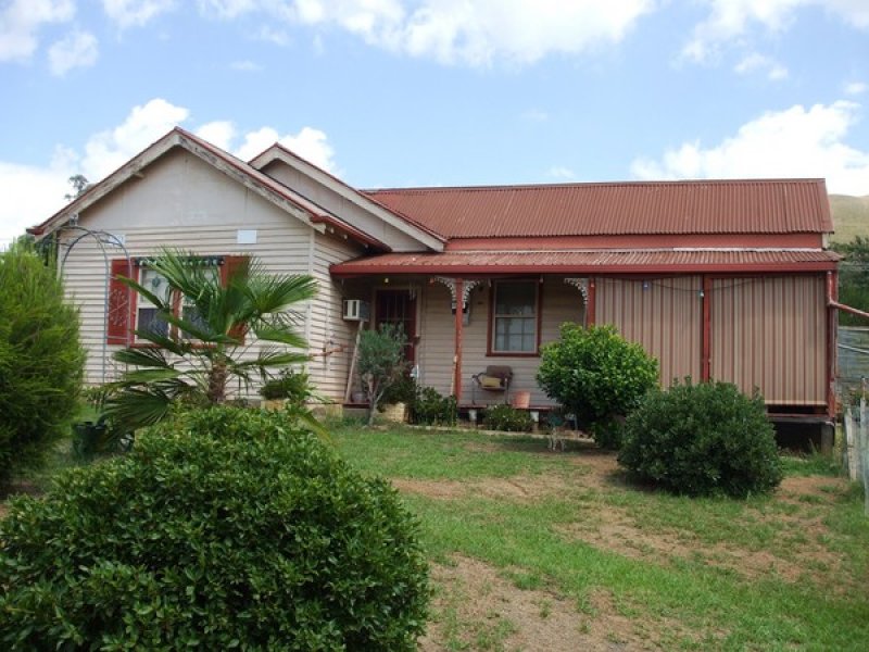 4 Sirl Street, Bethanga, Vic 3691 Property Details