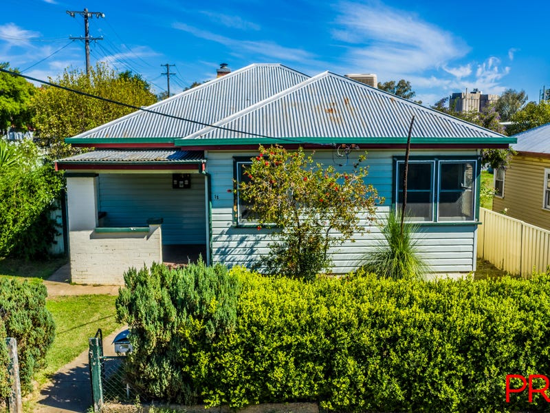 11 Phillip Street, West Tamworth, NSW 2340