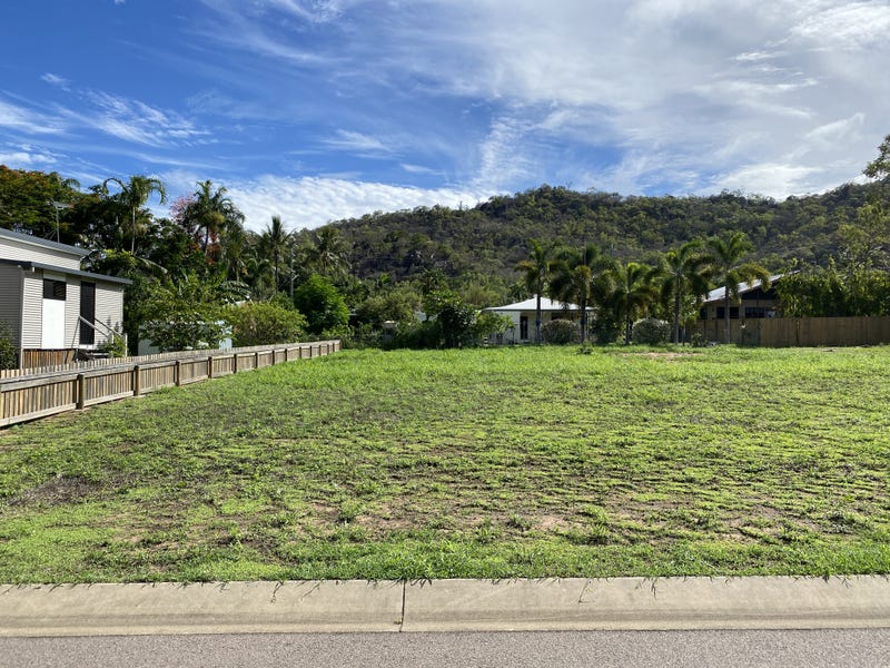 8 Serene Place, Nelly Bay, QLD 4819