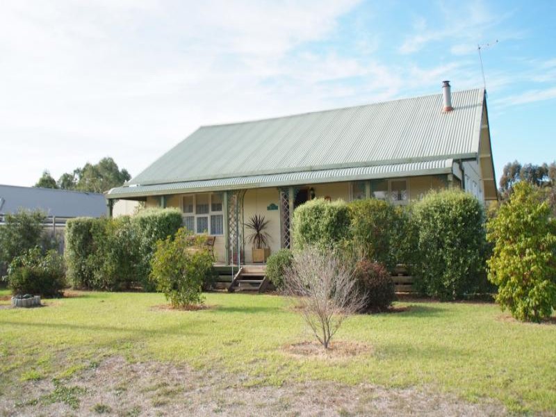 15 Landy Street, Briagolong, Vic 3860 Property Details