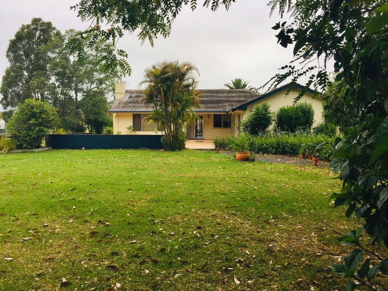 9 Berowra Place, King Creek, NSW 2446