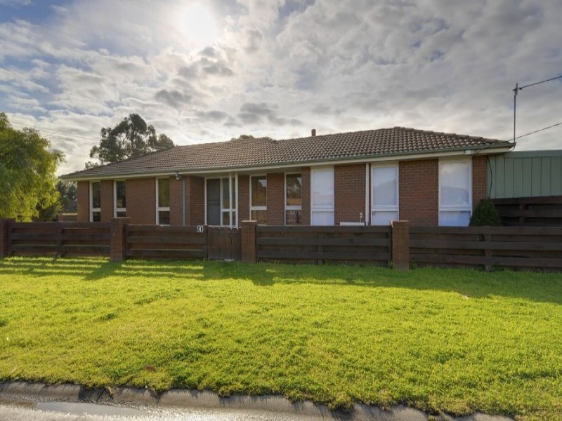 90 Traralgon Maffra Road, Glengarry, Vic 3854 Property Details