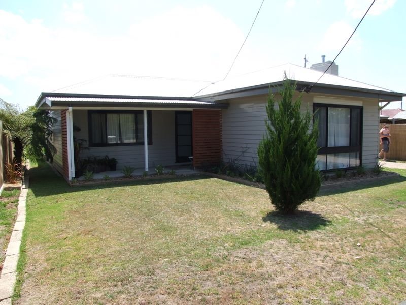 94 Bredt Street, Bairnsdale, Vic 3875 Property Details