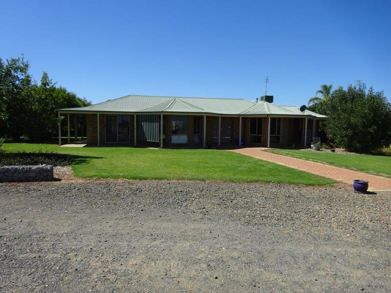 894 Cobb Highway, Moama, NSW 2731