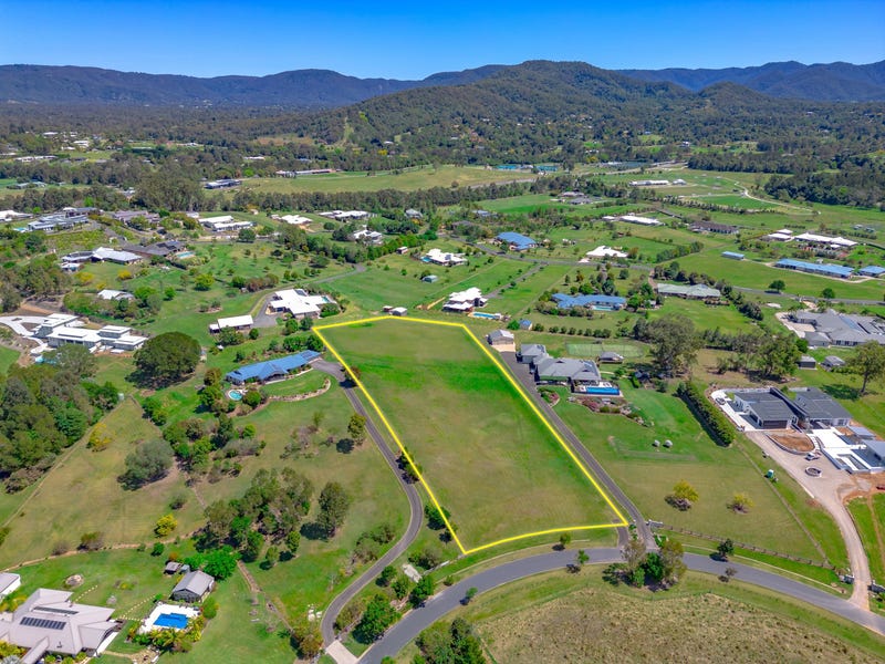 26 Sovereign Way, Samford Valley, QLD 4520