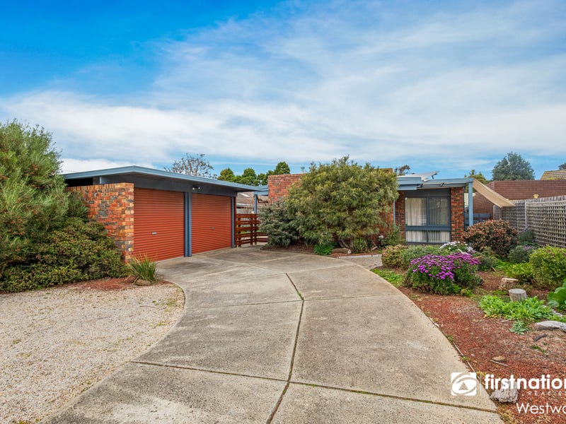 18 Tyrone Street, Werribee, Vic 3030 Property Details