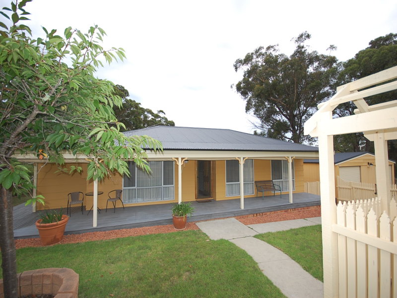 1 Warrigal Street, Willow Vale, NSW 2575