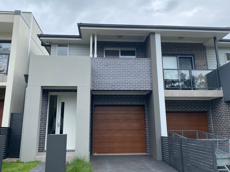 35 Carcoola Way Jordan Springs Nsw 2747