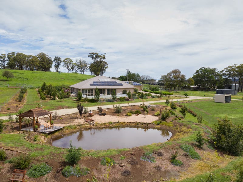 301 Toms Gully Road, Black Mountain, NSW 2365