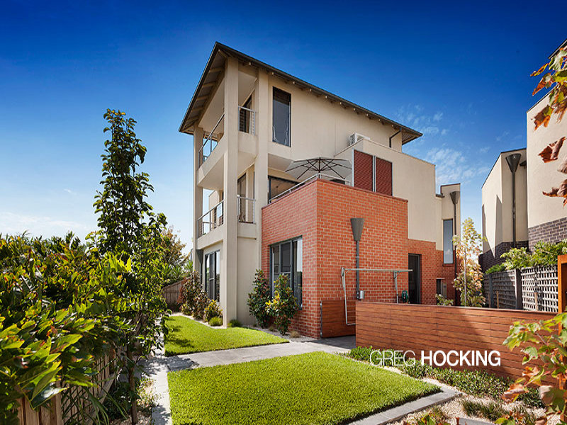 9 Lakeside Place, Williamstown, Vic 3016 Property Details