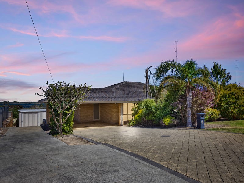 17 Barnes Avenue, Australind, WA 6233 Property Details