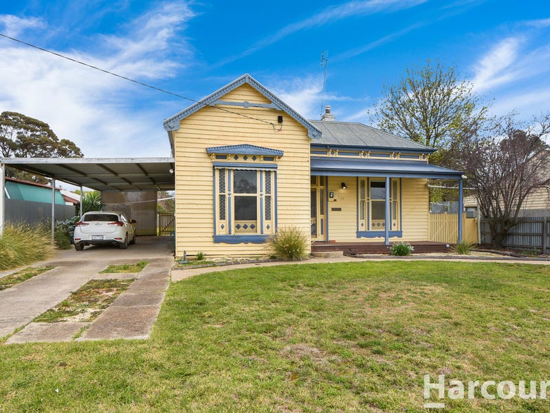 24 Molyneaux Street, Warracknabeal, Vic 3393 - Property Details