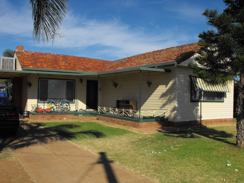 61 Wambiana St, Nyngan, NSW 2825 Property Details