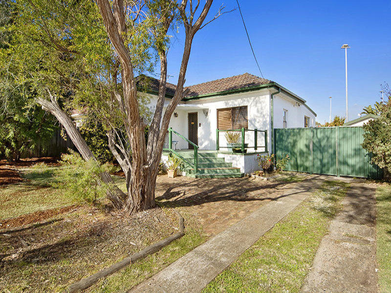 62 Anzac Avenue, Engadine, NSW 2233 Property Details