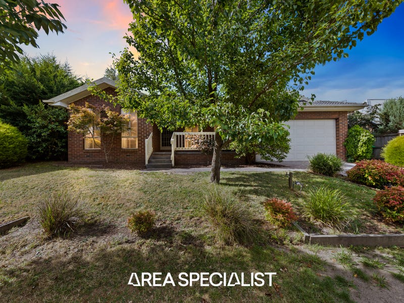 4 Banks Road, Pakenham, Vic 3810 House for Sale