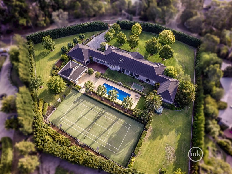 5 Amberley Way, Lower Plenty, Vic 3093 Property Details